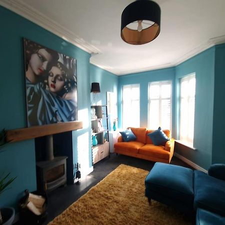 הוילה מנצ'סטר Gorgeous Edwardian Terrace In Old Trafford מראה חיצוני תמונה
