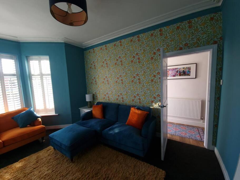 הוילה מנצ'סטר Gorgeous Edwardian Terrace In Old Trafford מראה חיצוני תמונה